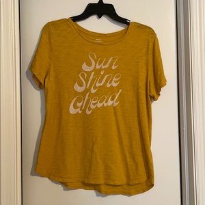 Old Navy T-Shirt
